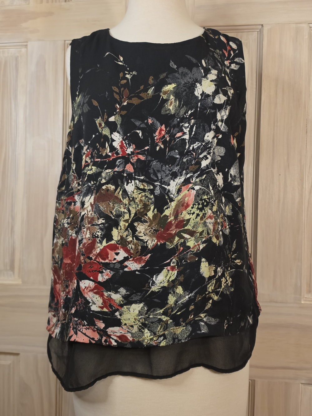 Rose & Olive Black Floral Print Layered Sleeveless Top Size L